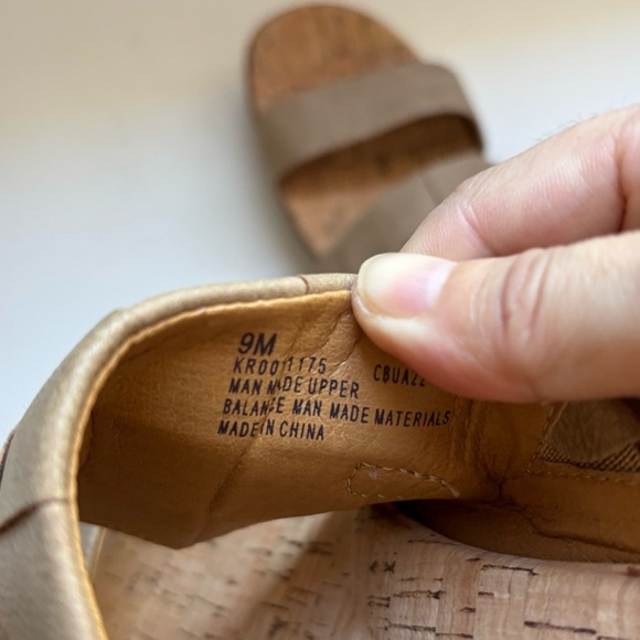 Korks Fraya Beige Leather Comfort Wedge Sandal Sz 9M - Picture 8 of 9